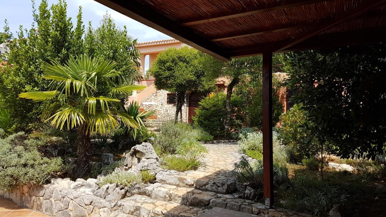 Apartments Villa Temer Pinezići Zewnętrze zdjęcie