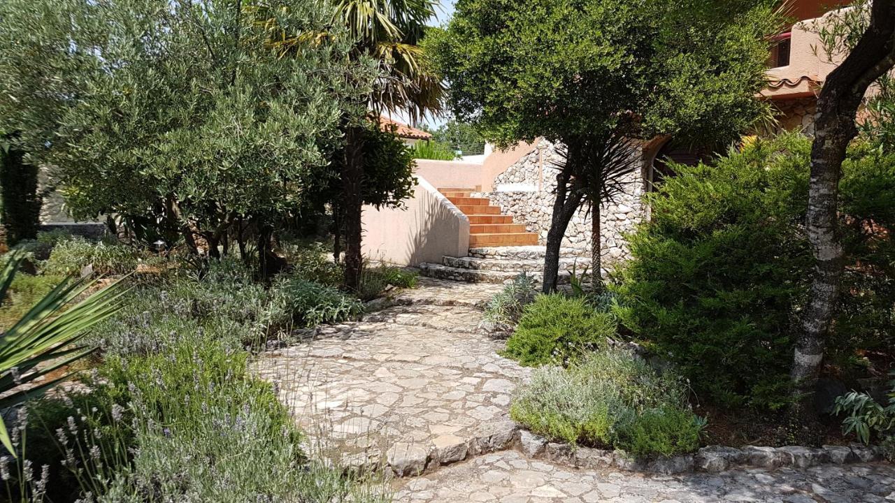 Apartments Villa Temer Pinezići Zewnętrze zdjęcie