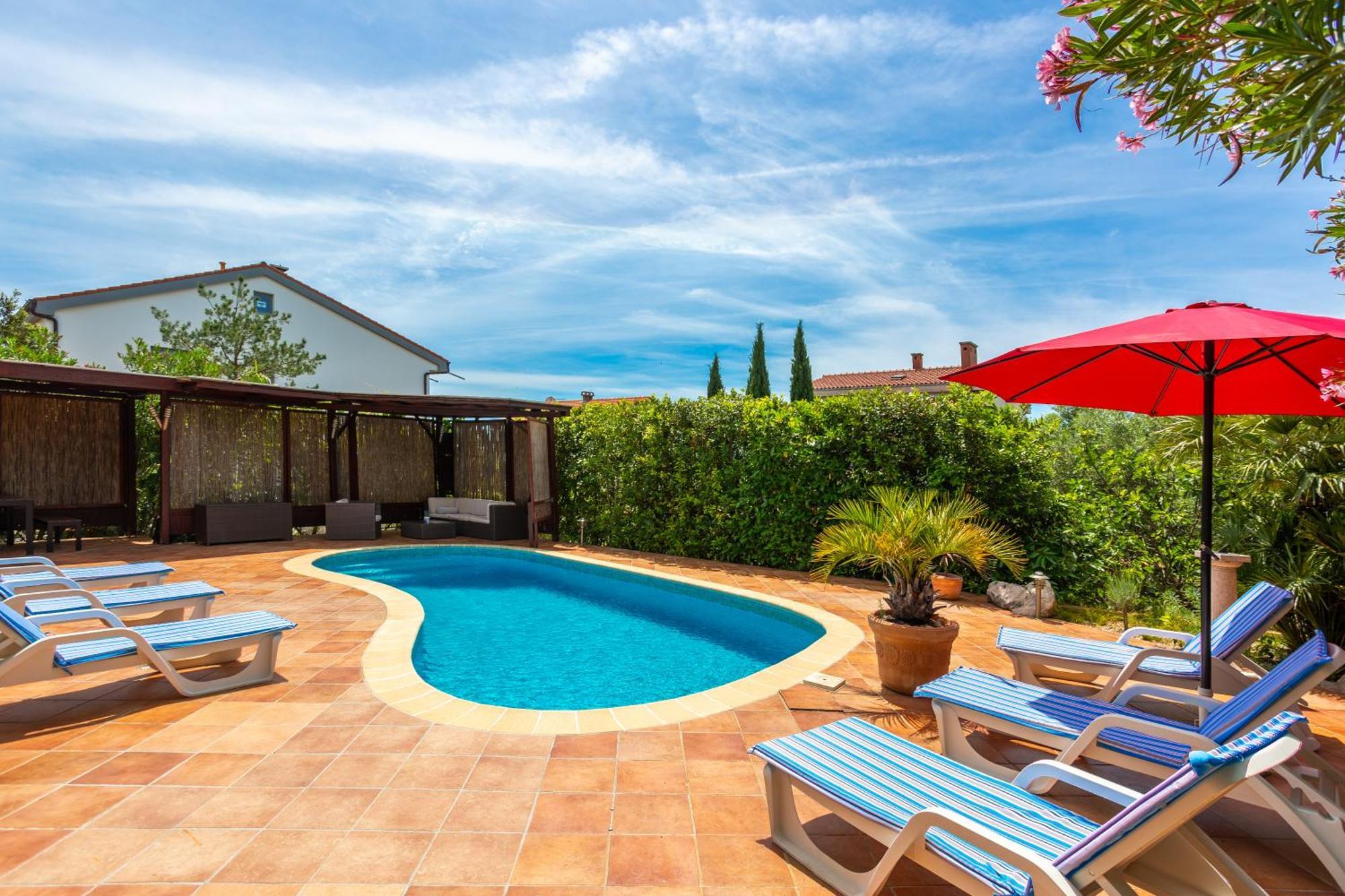 Apartments Villa Temer Pinezići Zewnętrze zdjęcie