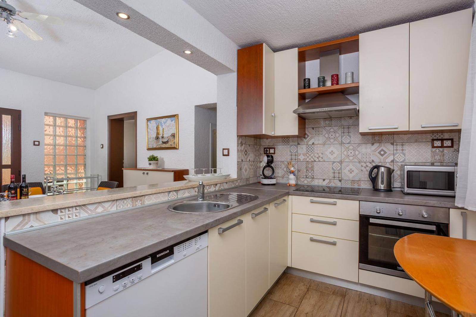 Apartments Villa Temer Pinezići Zewnętrze zdjęcie
