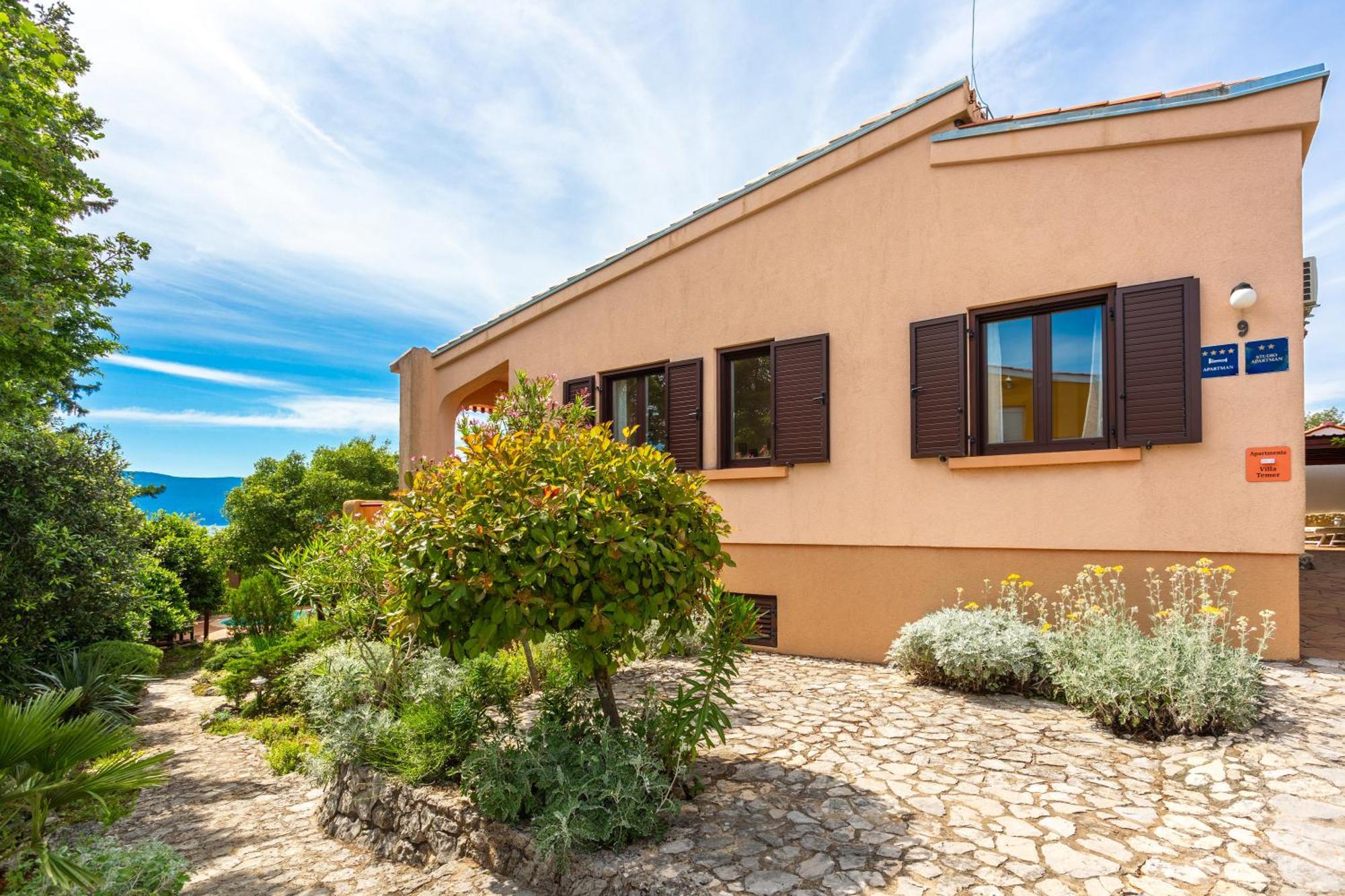 Apartments Villa Temer Pinezići Zewnętrze zdjęcie